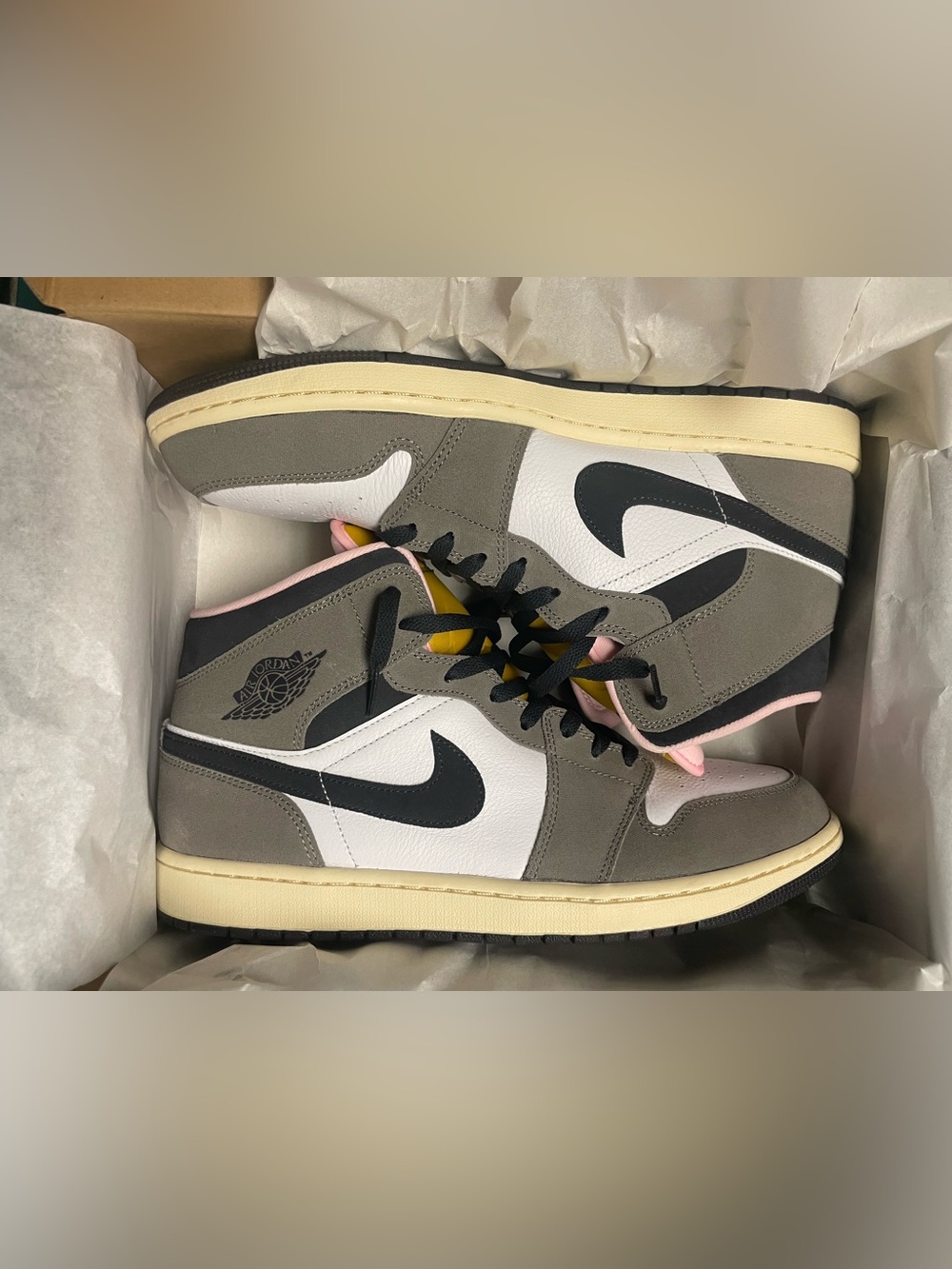 Air Jordan 1 Mid SE Cavestone White Mens Size 13 Sneakers
